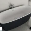 Vasca Freestanding Ideal Standard® Atelier Dea 170x75 Cm Bicolore Bianco/Nero Seta Opaco -Vendite BagnoVivo ambientata 1 atelier dea 70834