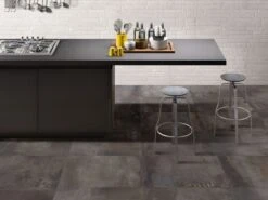 Piastrella Oxyde Carbon 60X120 Gres Effetto Cemento Metalizzato Nero